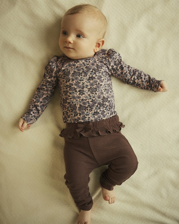 Kleidung für Babys, süße Outfits  | © name it 